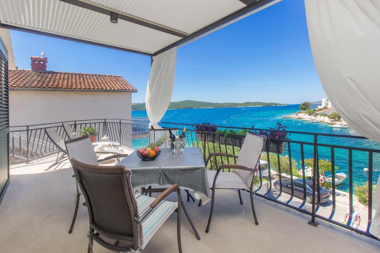 Villa Vala ซาบอริซ ภายนอก รูปภาพ
