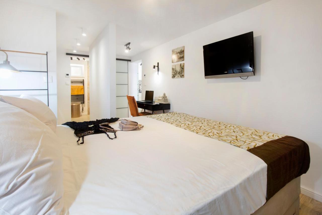 Villa Vala ซาบอริซ ภายนอก รูปภาพ