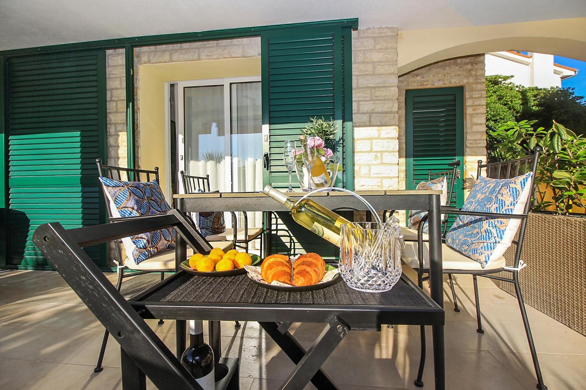 Villa Vala ซาบอริซ ภายนอก รูปภาพ
